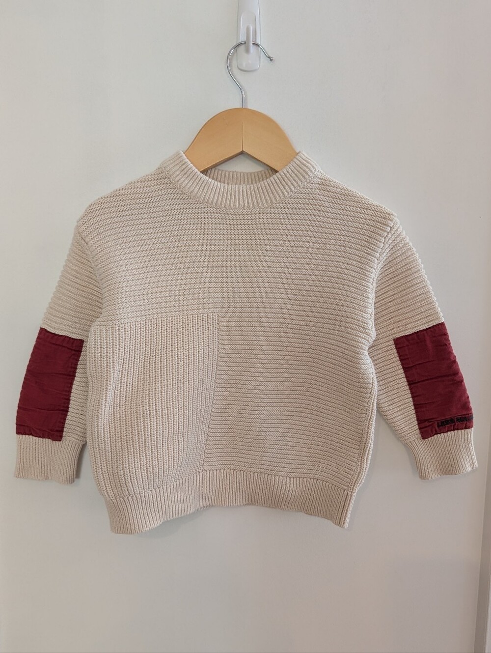 2/$20 💚 Zara Kids Crewneck Sweater in Cream & Red